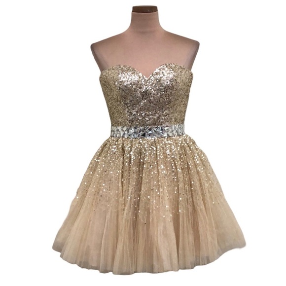 Sherri Hill Dresses & Skirts - NWT Sherri Hill Dress Size 6 Nude Gold Sequin Rhinestone Mini Style 2787